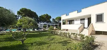 Hotel Village Gabriella 4*