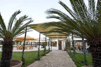 Otus Camere 4*